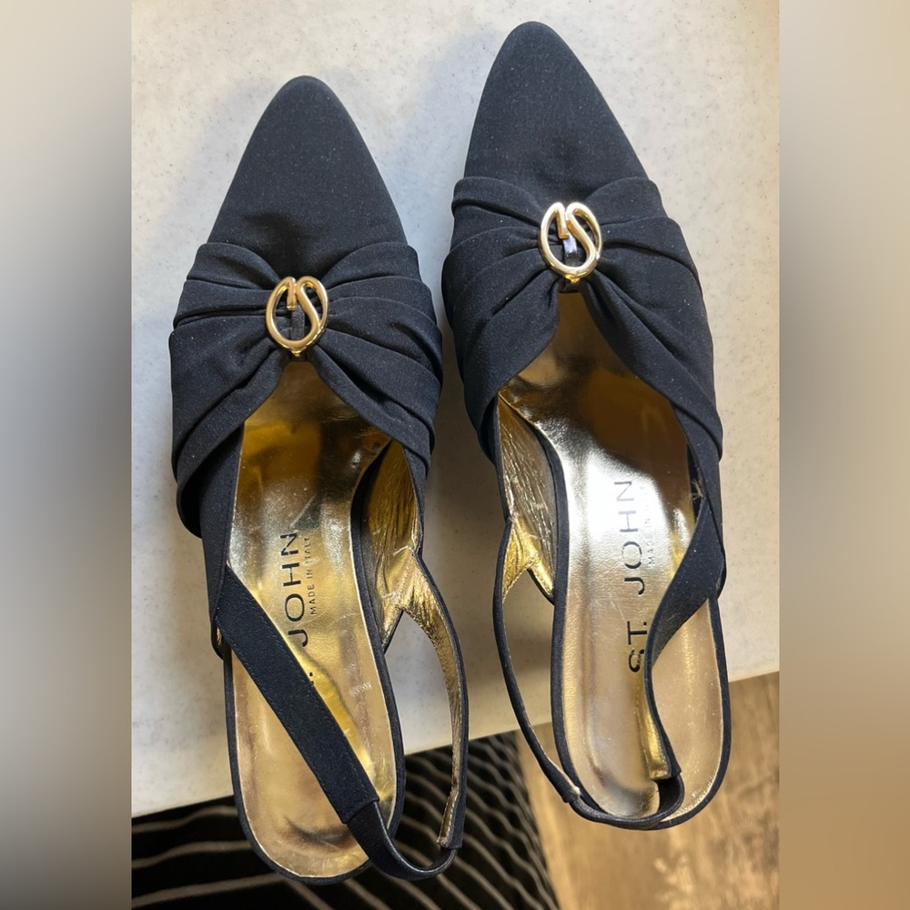 St John dress shoes